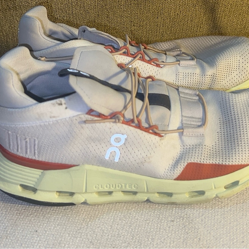 On Running Shoes - White and Pink